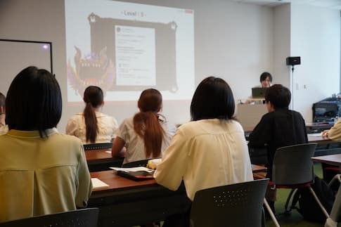 HUM研の講義の様子